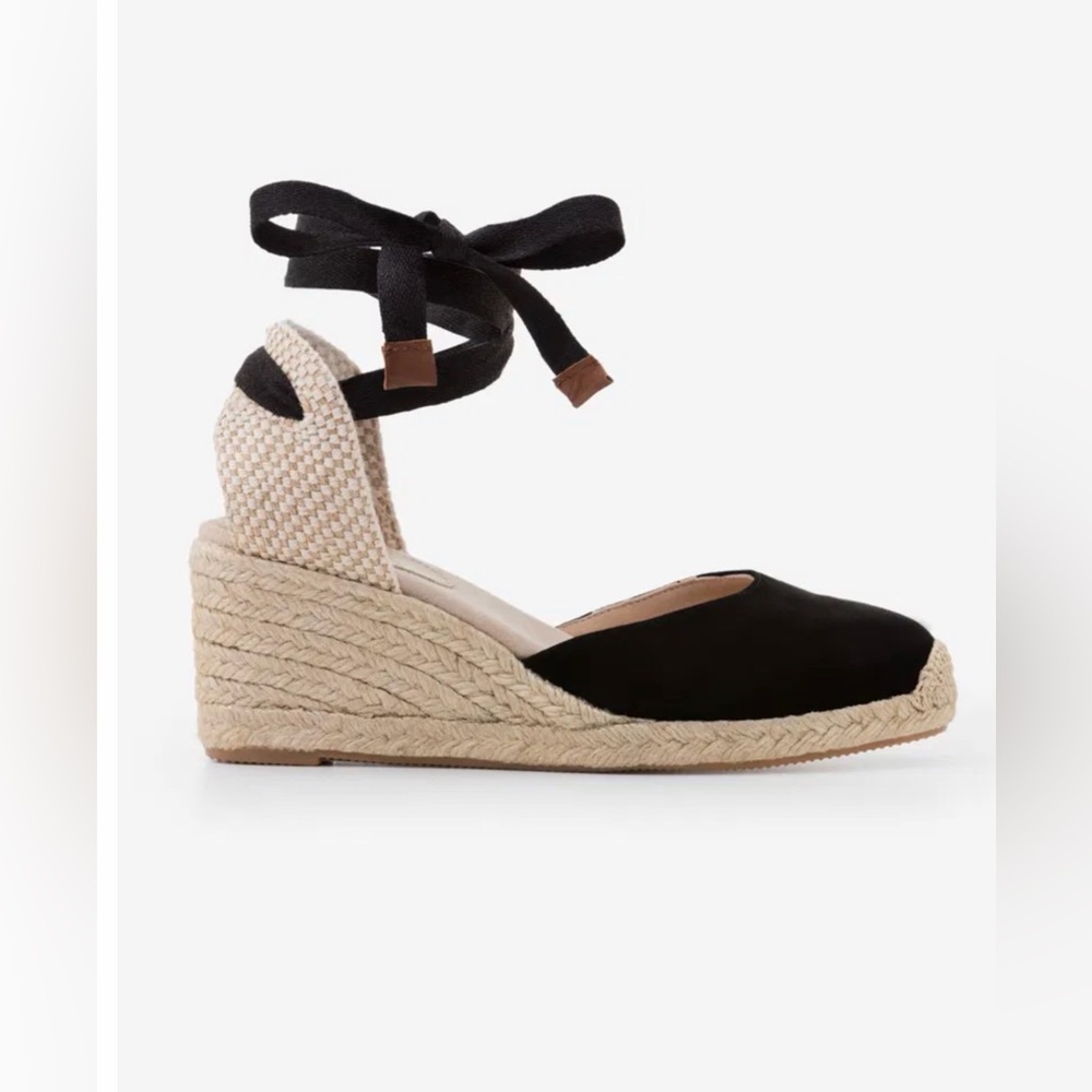 Boden Lace-Up Heeled Espadrilles – Neutral & Black Suede – Size 41 – 3.5” Heel - Picture 4 of 8